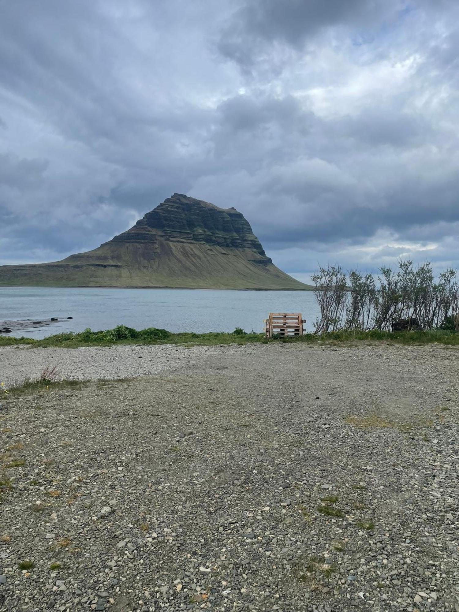 Kirkjufell Basement Apartment Grundarfjordur Exteriér fotografie